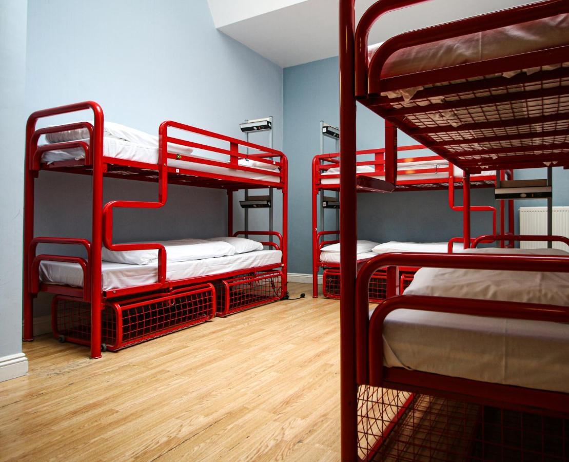 Albergue Astor Hyde Park (adults Only)
