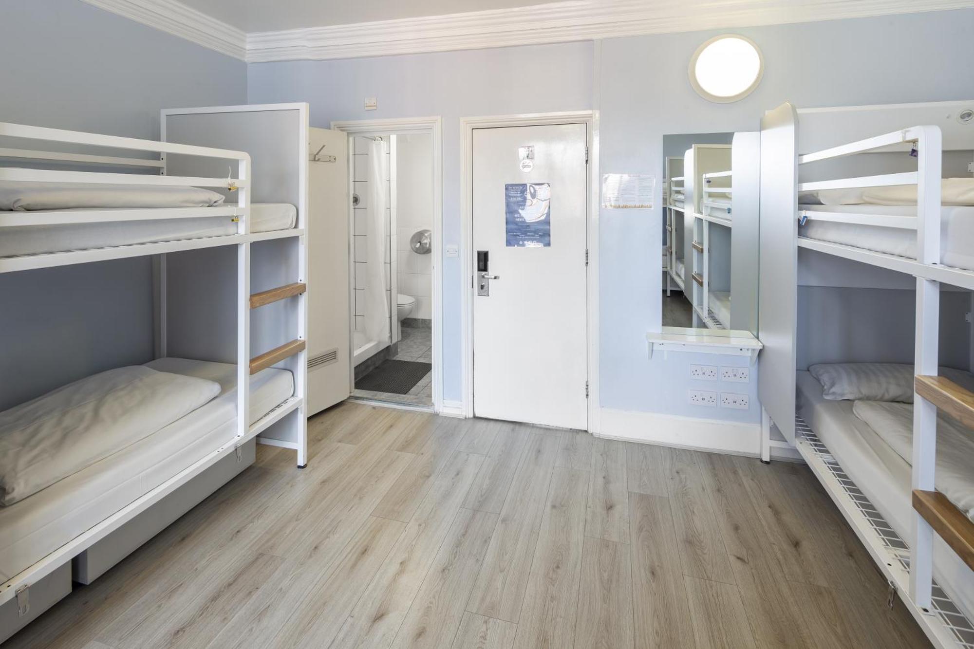 Astor Hyde Park (adults Only) Albergue *