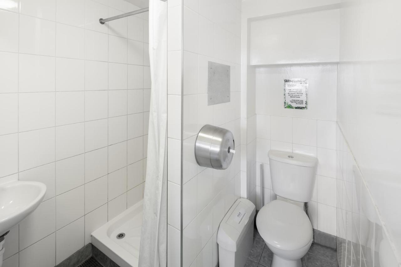 Astor Hyde Park (adults Only) Albergue